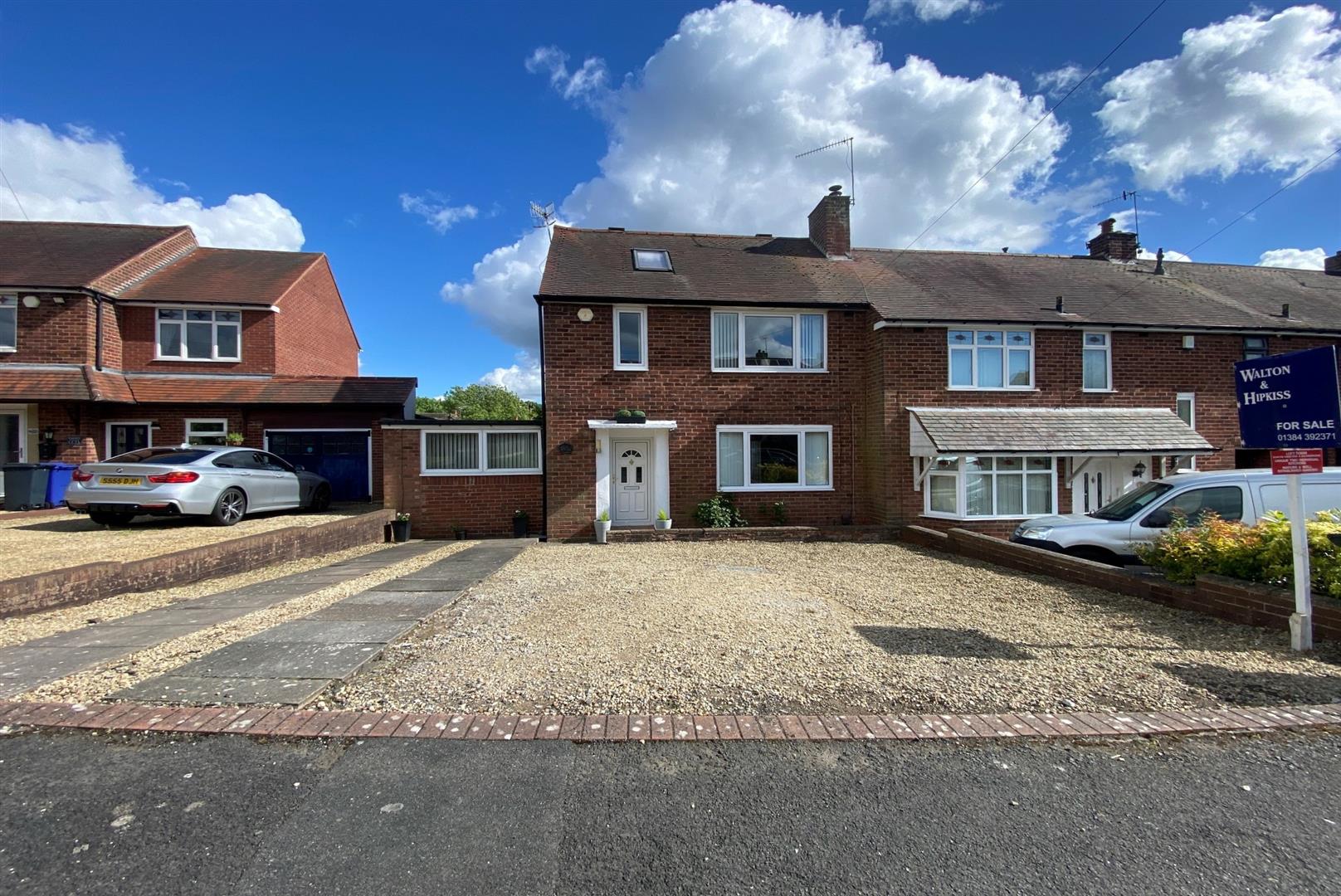 2 bed property in Fairfield Road, Stourbridge